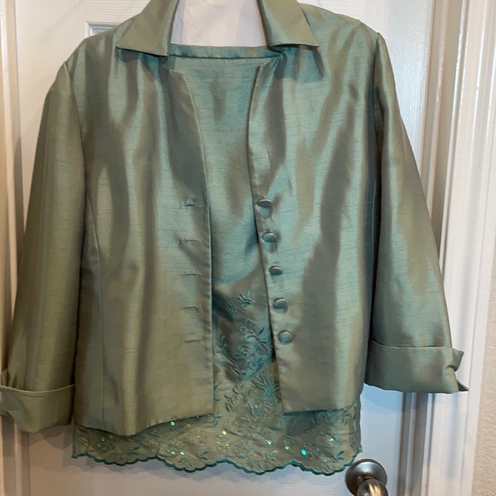 Women’s Suit
